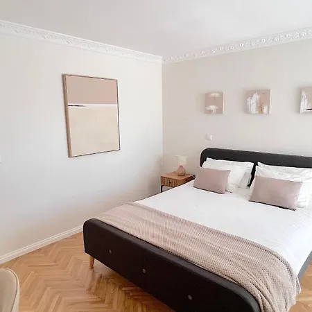 Luxury Villa, Apartmán