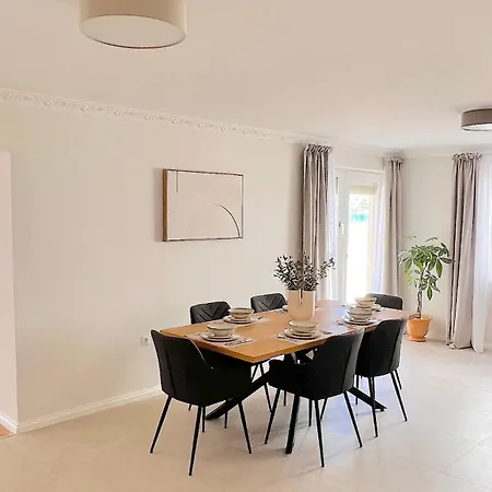 Apartmán Luxury Villa, *